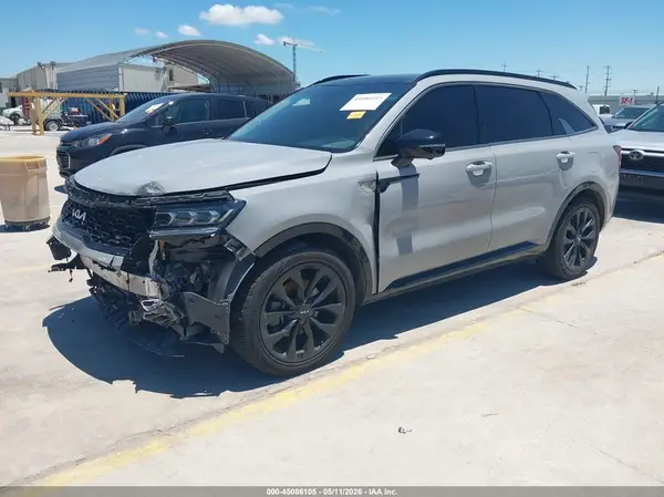 5XYRK4LF3NG099584 2022 KIA SORENTO - Image 2