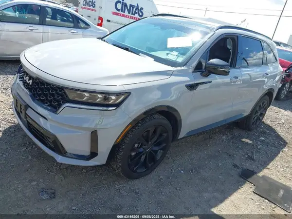 5XYRK4LF3PG175744 2023 KIA SORENTO - Image 2