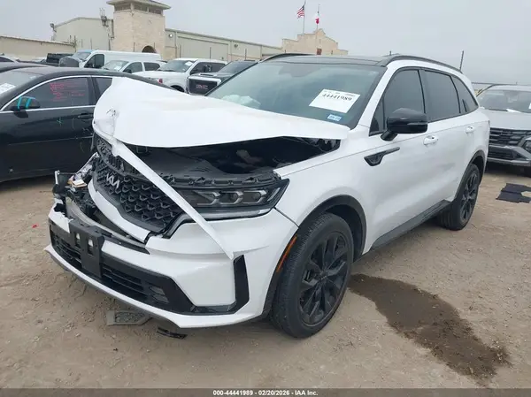 5XYRK4LF3PG181687 2023 KIA SORENTO - Image 2