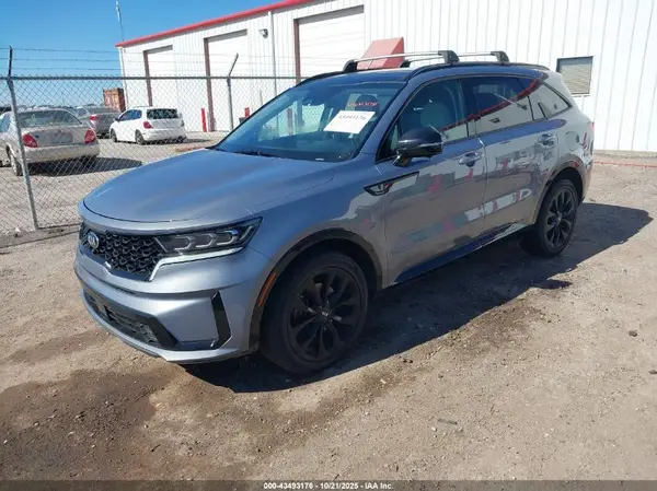 5XYRK4LF4MG053356 2021 KIA SORENTO - Image 2