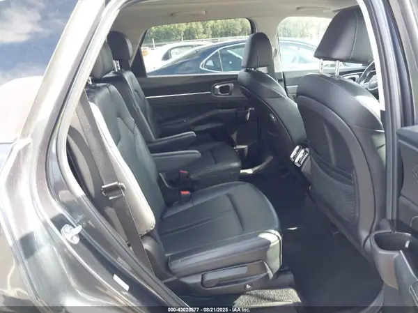 5XYRK4LF4NG102511 2022 KIA SORENTO - Image 8