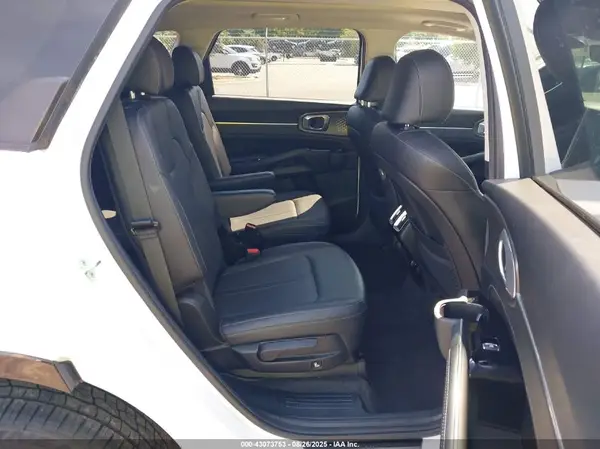 5XYRK4LF4NG144709 2022 KIA SORENTO - Image 8