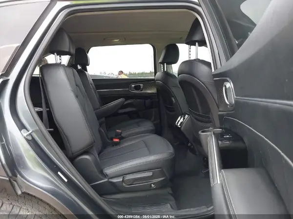 5XYRK4LF5MG033102 2021 KIA SORENTO - Image 8