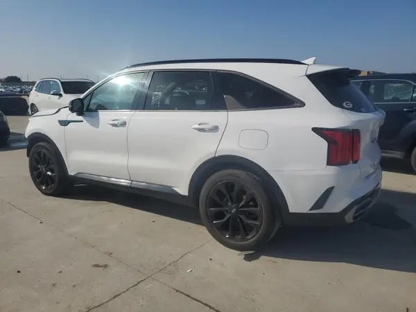 5XYRK4LF5MG047825 2021 KIA SORENTO - Image 2