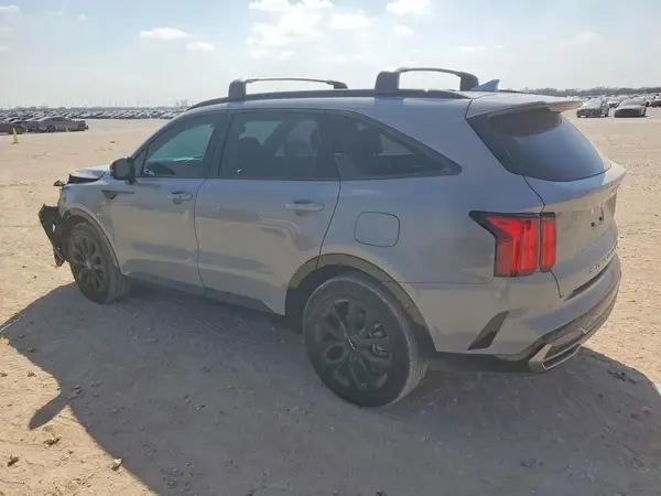 5XYRK4LF5NG127062 2022 KIA SORENTO - Image 2