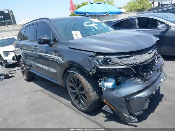 5XYRK4LF5NG136456 2022 KIA SORENTO - Image 1