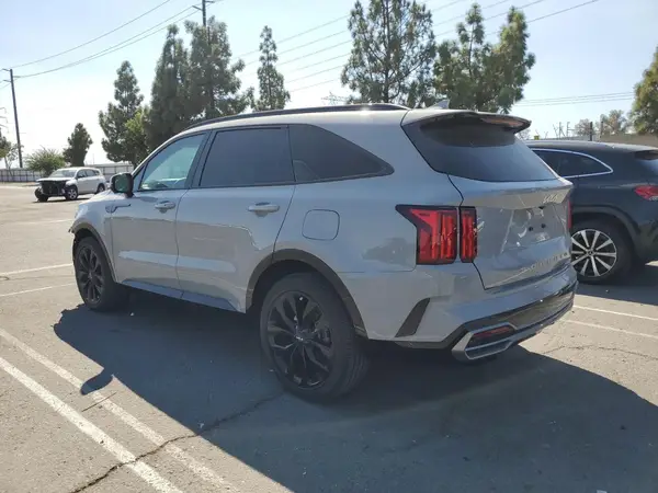 5XYRK4LF5NG138854 2022 KIA SORENTO - Image 2
