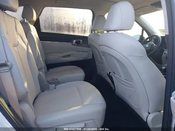 5XYRK4LF6MG065315 2021 KIA SORENTO - Image 8