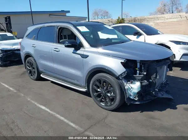 5XYRK4LF6MG073379 2021 KIA SORENTO - Image 1