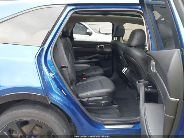5XYRK4LF6NG132772 2022 KIA SORENTO - Image 8