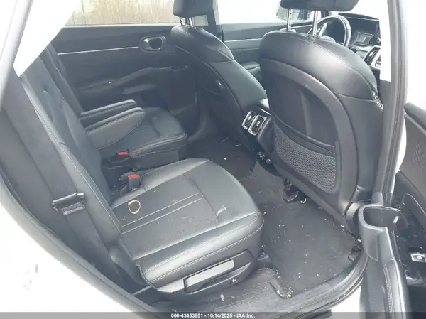 5XYRK4LF6NG144047 2022 KIA SORENTO - Image 8