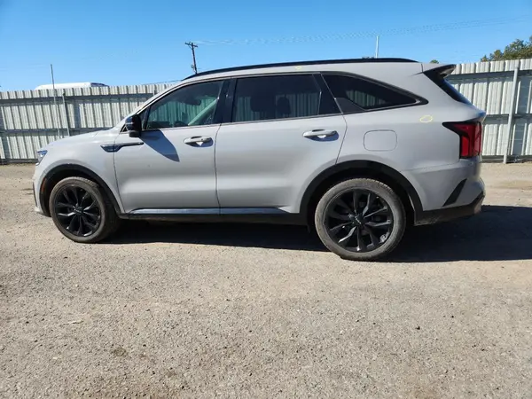 5XYRK4LF7NG115625 2022 KIA SORENTO - Image 2