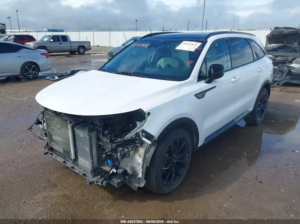 5XYRK4LF7NG151556 2022 KIA SORENTO - Image 2
