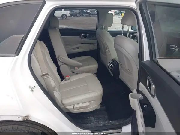 5XYRK4LF7NG151556 2022 KIA SORENTO - Image 8