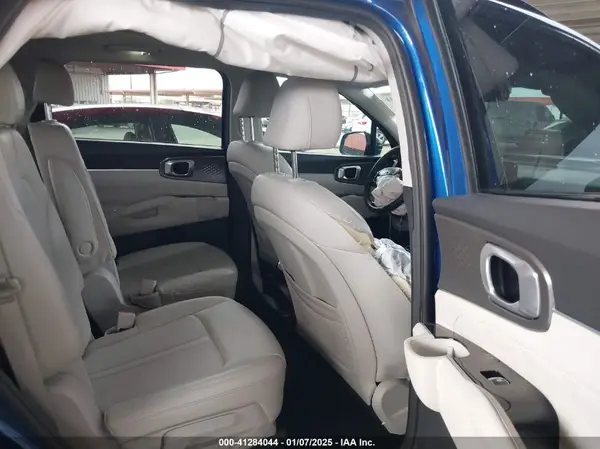 5XYRK4LF8MG070175 2021 KIA SORENTO - Image 8