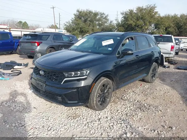 5XYRK4LF9MG014035 2021 KIA SORENTO - Image 2