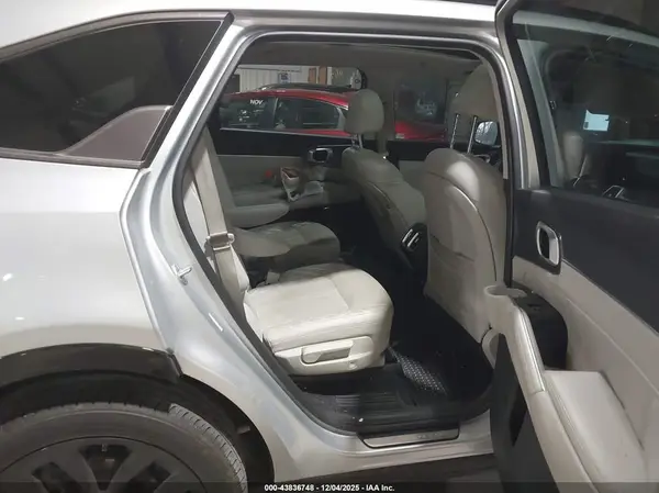 5XYRK4LF9MG068869 2021 KIA SORENTO - Image 8