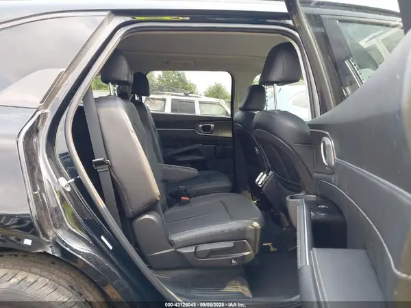 5XYRK4LF9NG079968 2022 KIA SORENTO - Image 8