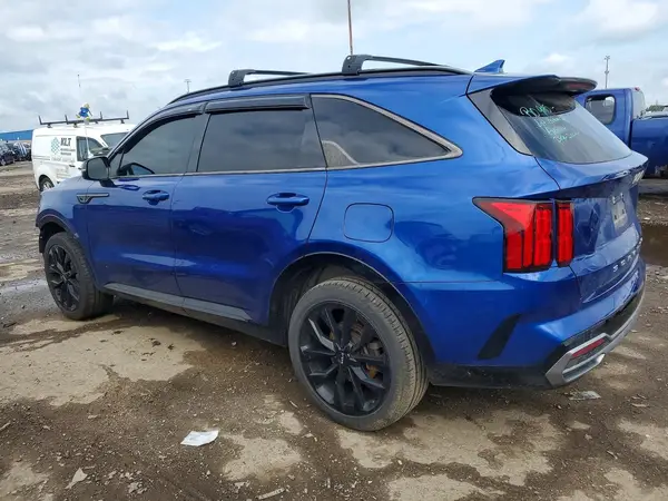 5XYRK4LF9NG087827 2022 KIA SORENTO - Image 2