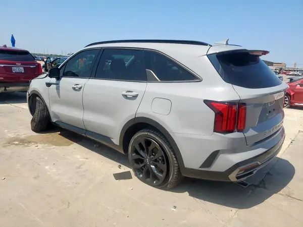 5XYRK4LF9NG088895 2022 KIA SORENTO - Image 2