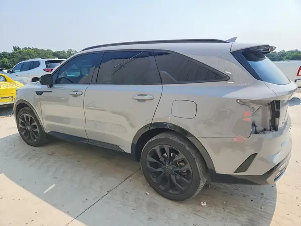 5XYRK4LF9NG100849 2022 KIA SORENTO - Image 2