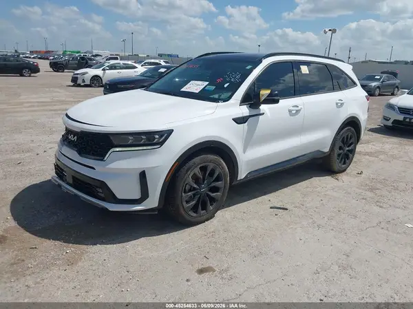5XYRK4LF9NG117859 2022 KIA SORENTO - Image 2