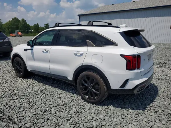 5XYRK4LF9NG127646 2022 KIA SORENTO - Image 2
