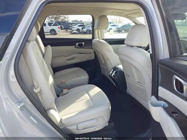 5XYRK4LF9PG248115 2023 KIA SORENTO - Image 8