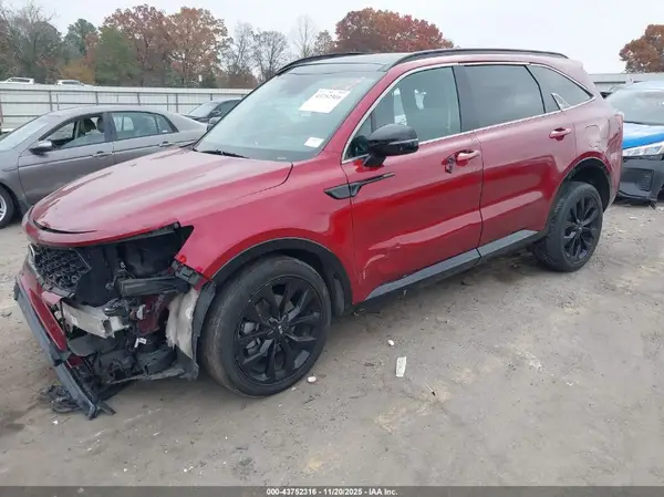 5XYRK4LFXMG025559 2021 KIA SORENTO - Image 2