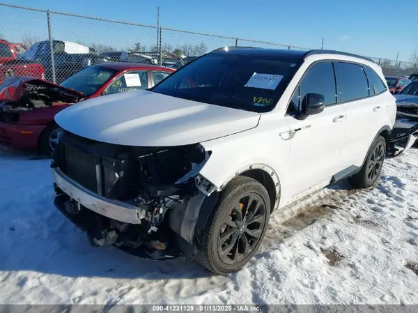 5XYRK4LFXMG026369 2021 KIA SORENTO - Image 2