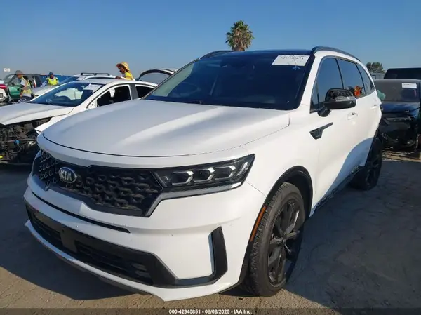 5XYRK4LFXMG027876 2021 KIA SORENTO - Image 2