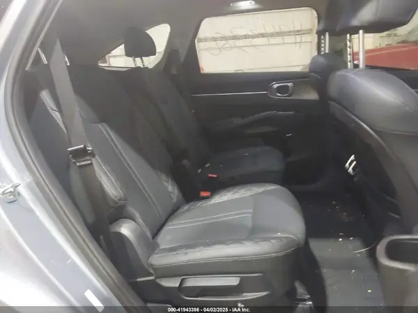 5XYRK4LFXNG077582 2022 KIA SORENTO - Image 8