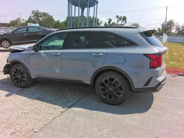 5XYRK4LFXNG093779 2022 KIA SORENTO - Image 2