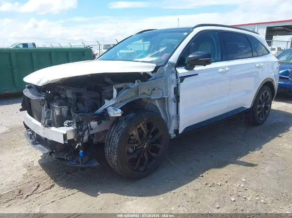 5XYRK4LFXNG099081 2022 KIA SORENTO - Image 2