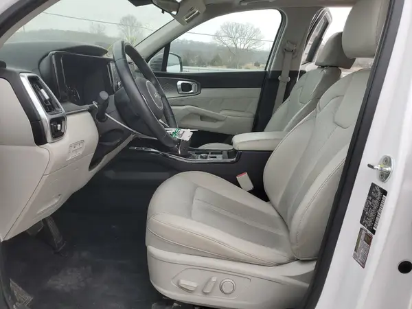 2022 KIA SORENTO auction photo 7