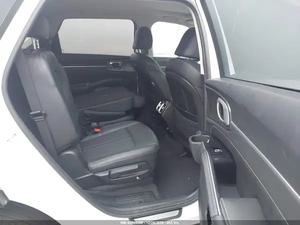 5XYRK4LFXPG191570 2023 KIA SORENTO - Image 8