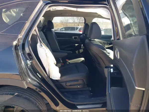 5XYRKDJF0SG347689 2025 KIA SORENTO - Image 8
