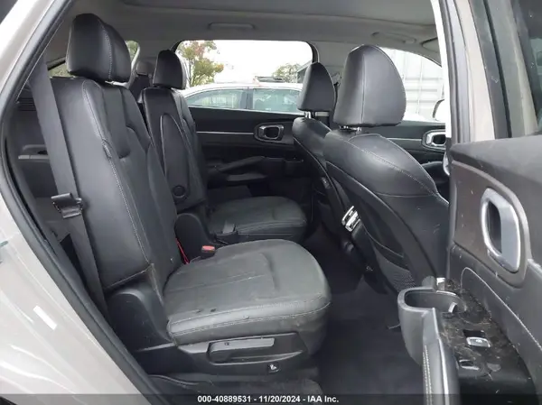5XYRKDJF1RG290414 2024 KIA SORENTO - Image 8