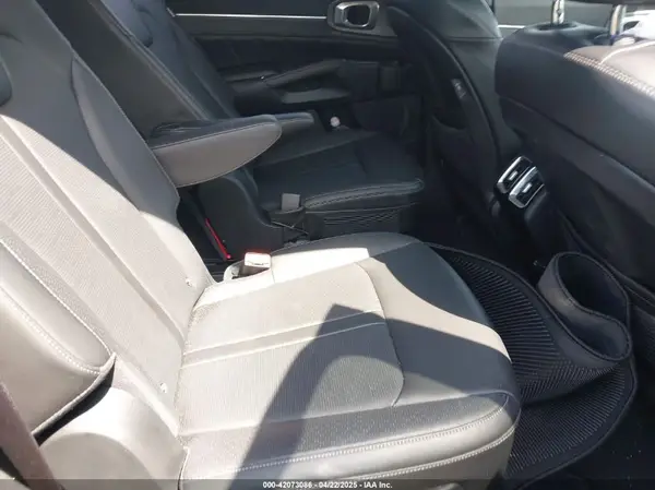 5XYRKDJF3RG263361 2024 KIA SORENTO - Image 8