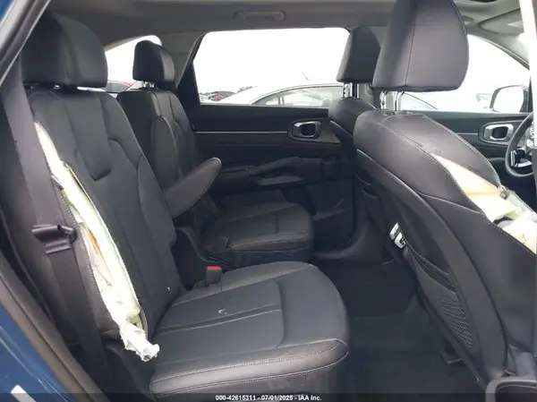 5XYRKDJF4SG367072 2025 KIA SORENTO - Image 8