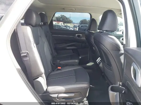 5XYRKDJF5RG267377 2024 KIA SORENTO - Image 8