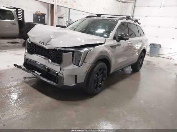 5XYRKDJF5SG377884 2025 KIA SORENTO - Image 2