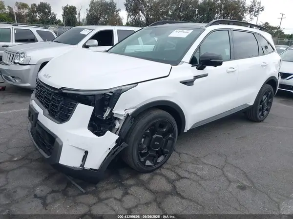 5XYRKDJF6RG301679 2024 KIA SORENTO - Image 2
