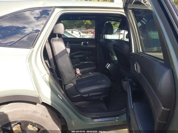 5XYRKDJF7RG263069 2024 KIA SORENTO - Image 8