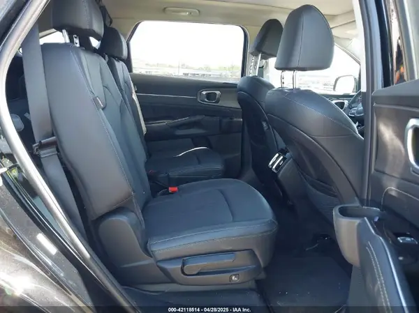 5XYRKDJF7RG300590 2024 KIA SORENTO - Image 8