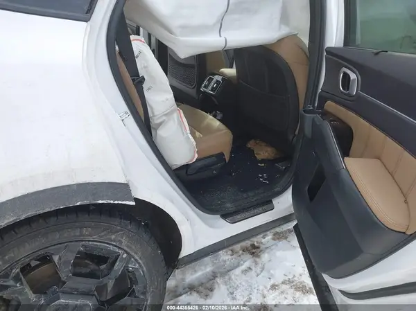 5XYRKDJF8RG293231 2024 KIA SORENTO - Image 8