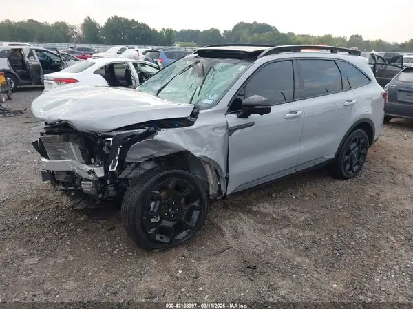 5XYRKDJF8RG308133 2024 KIA SORENTO - Image 2