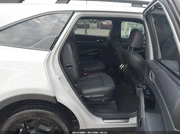 5XYRKDJF8RG308133 2024 KIA SORENTO - Image 8