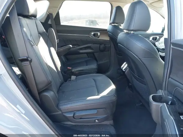 5XYRKDJF8SG390693 2025 KIA SORENTO - Image 8