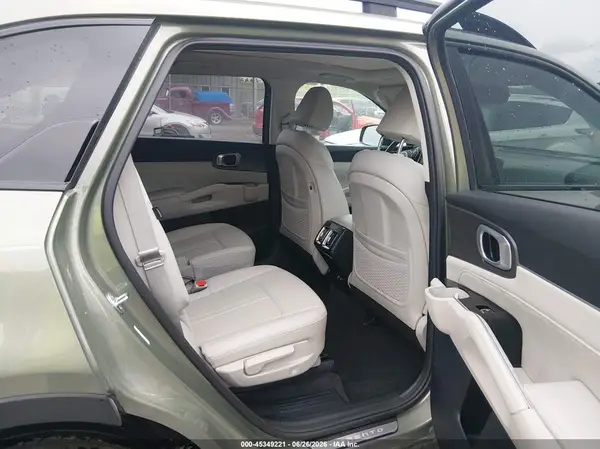 5XYRKDJF9SG334696 2025 KIA SORENTO - Image 8